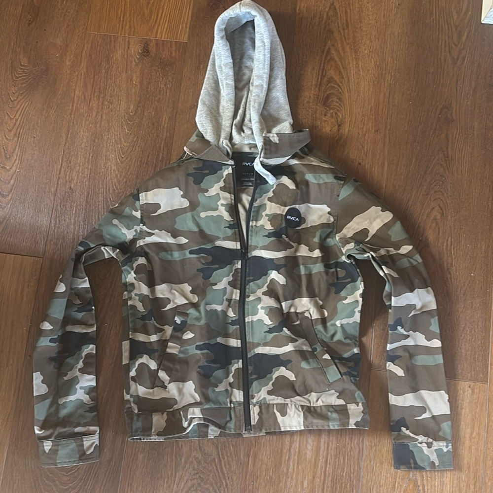 RVCA camouflage jacket, Sz Small Men’s unisex